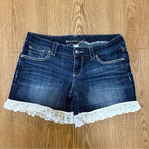 Maurices women's denim shorts with a lace trim Size 9/10 reg